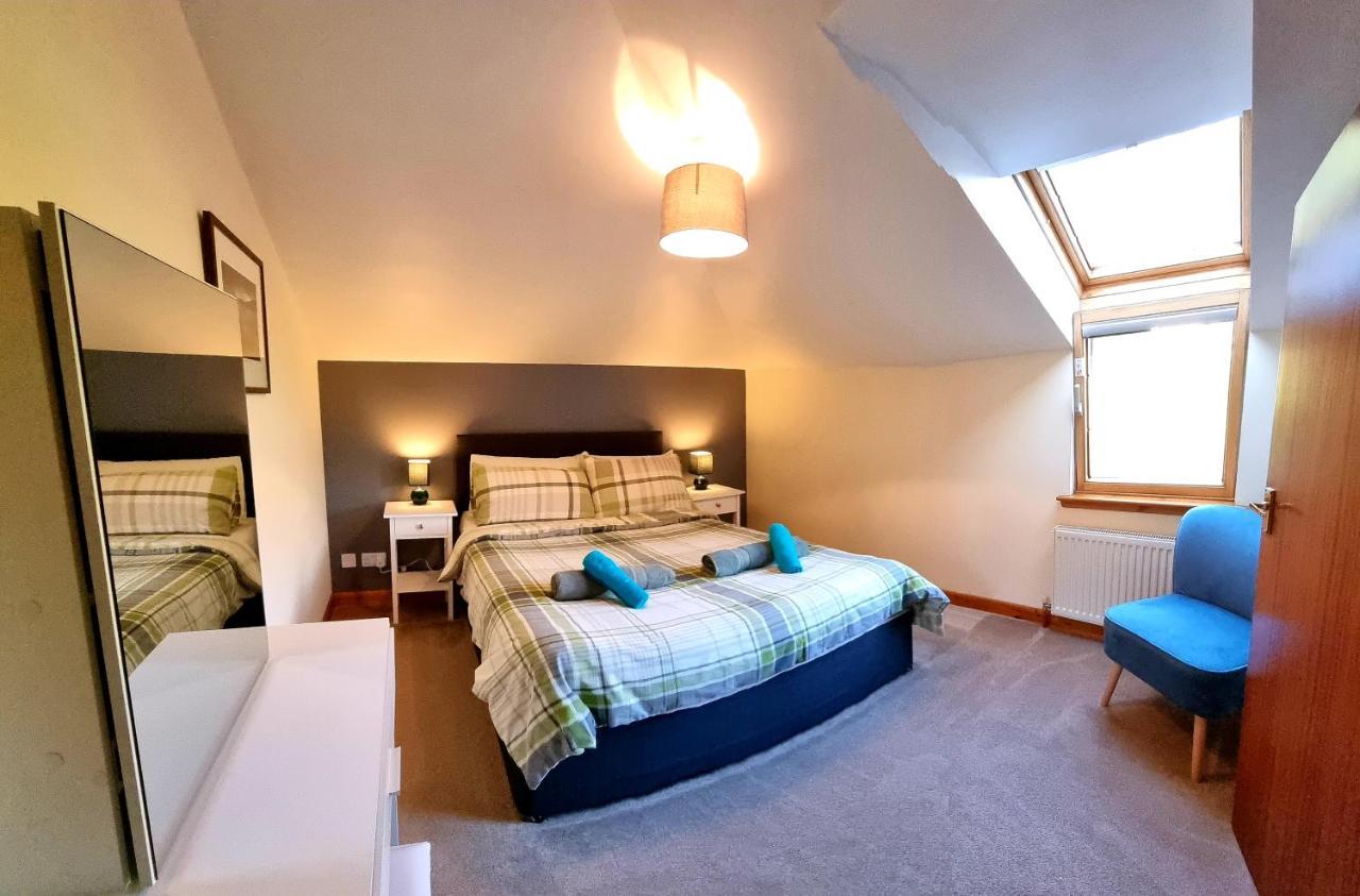 Stylish 2 Bedroom - 2 Miles Centre * Inverness